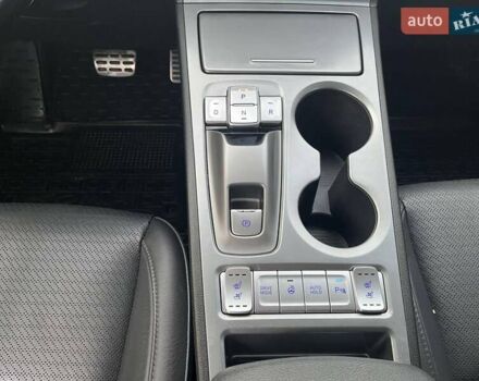 Белый Хендай Kona, объемом двигателя 0 л и пробегом 108 тыс. км за 17950 $, фото 29 на Automoto.ua