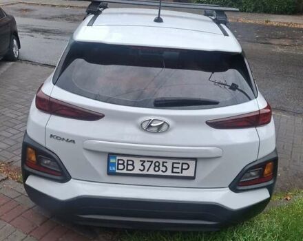 Белый Хендай Kona, объемом двигателя 2 л и пробегом 93 тыс. км за 16250 $, фото 4 на Automoto.ua