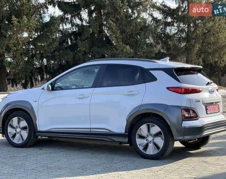 Белый Хендай Kona, объемом двигателя 0 л и пробегом 112 тыс. км за 16200 $, фото 34 на Automoto.ua