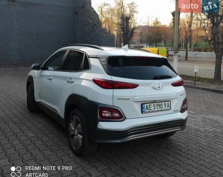 Белый Хендай Kona, объемом двигателя 0 л и пробегом 97 тыс. км за 17999 $, фото 9 на Automoto.ua