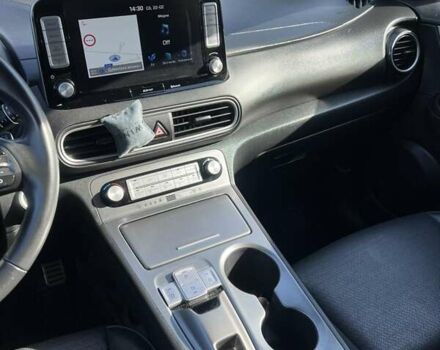 Белый Хендай Kona, объемом двигателя 0 л и пробегом 112 тыс. км за 16200 $, фото 53 на Automoto.ua