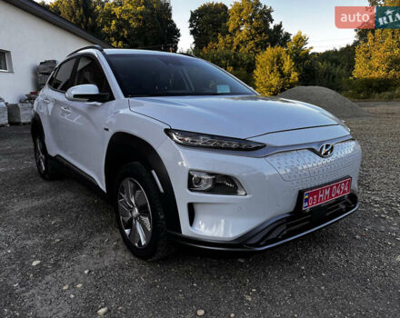 Білий Хендай Kona, об'ємом двигуна 0 л та пробігом 92 тис. км за 16550 $, фото 3 на Automoto.ua