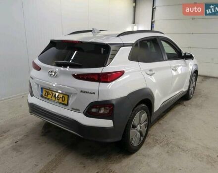 Білий Хендай Kona, об'ємом двигуна 0 л та пробігом 113 тис. км за 18300 $, фото 63 на Automoto.ua
