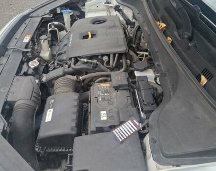 Белый Хендай Kona, объемом двигателя 2 л и пробегом 93 тыс. км за 16250 $, фото 16 на Automoto.ua