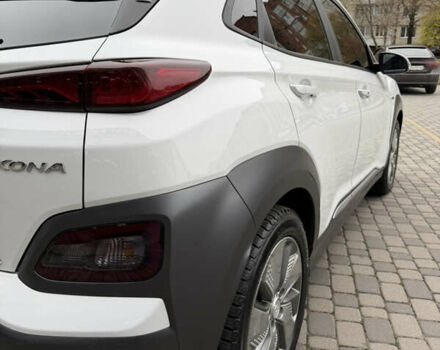 Білий Хендай Kona, об'ємом двигуна 0 л та пробігом 38 тис. км за 18200 $, фото 18 на Automoto.ua