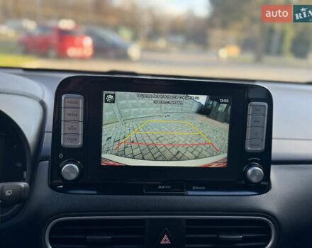 Білий Хендай Kona, об'ємом двигуна 0 л та пробігом 112 тис. км за 16499 $, фото 50 на Automoto.ua