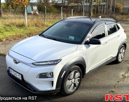 Білий Хендай Kona, об'ємом двигуна 0 л та пробігом 98 тис. км за 16500 $, фото 1 на Automoto.ua
