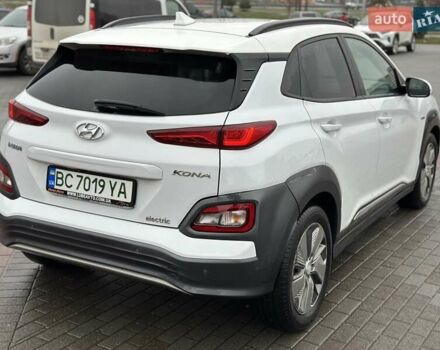 Белый Хендай Kona, объемом двигателя 0 л и пробегом 121 тыс. км за 16000 $, фото 15 на Automoto.ua