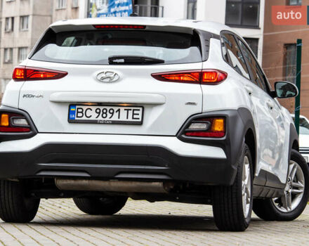 Белый Хендай Kona, объемом двигателя 2 л и пробегом 98 тыс. км за 15200 $, фото 11 на Automoto.ua