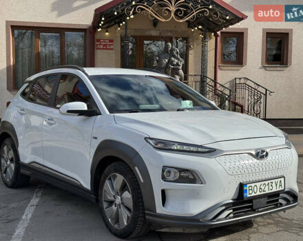 Белый Хендай Kona, объемом двигателя 0 л и пробегом 67 тыс. км за 16350 $, фото 19 на Automoto.ua