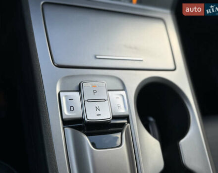 Білий Хендай Kona, об'ємом двигуна 0 л та пробігом 112 тис. км за 16499 $, фото 47 на Automoto.ua