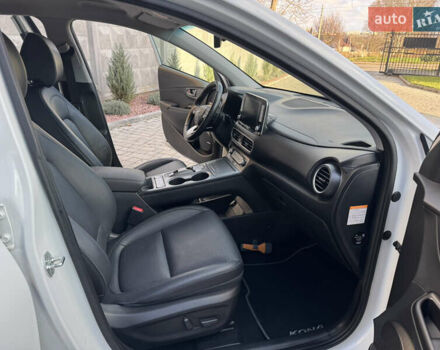 Білий Хендай Kona, об'ємом двигуна 0 л та пробігом 112 тис. км за 16499 $, фото 19 на Automoto.ua