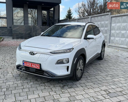 Білий Хендай Kona, об'ємом двигуна 0 л та пробігом 112 тис. км за 16499 $, фото 1 на Automoto.ua
