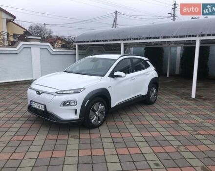 Белый Хендай Kona, объемом двигателя 0 л и пробегом 45 тыс. км за 17000 $, фото 4 на Automoto.ua