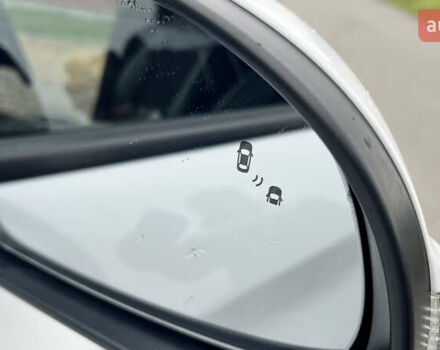 Белый Хендай Kona, объемом двигателя 0 л и пробегом 150 тыс. км за 16500 $, фото 13 на Automoto.ua