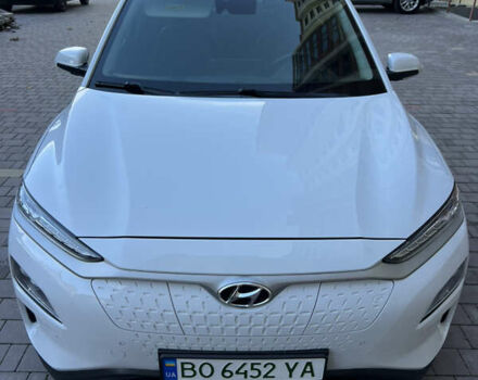 Белый Хендай Kona, объемом двигателя 0 л и пробегом 97 тыс. км за 16800 $, фото 23 на Automoto.ua