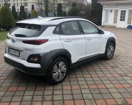 Белый Хендай Kona, объемом двигателя 0 л и пробегом 45 тыс. км за 17000 $, фото 10 на Automoto.ua