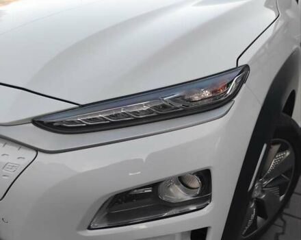 Белый Хендай Kona, объемом двигателя 0 л и пробегом 97 тыс. км за 17999 $, фото 13 на Automoto.ua