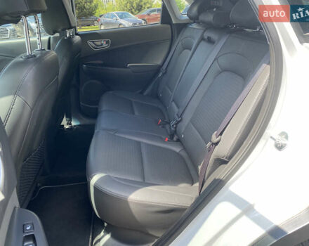 Белый Хендай Kona, объемом двигателя 0 л и пробегом 112 тыс. км за 17900 $, фото 23 на Automoto.ua