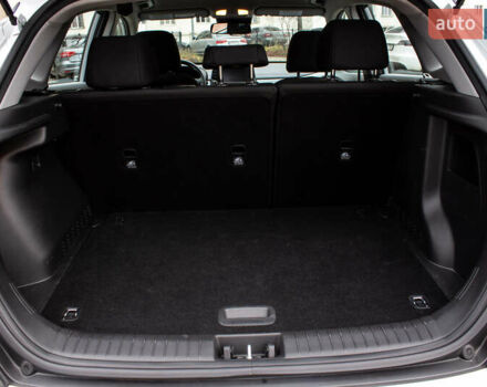 Белый Хендай Kona, объемом двигателя 2 л и пробегом 98 тыс. км за 15200 $, фото 17 на Automoto.ua