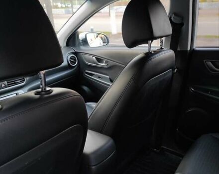 Белый Хендай Kona, объемом двигателя 0 л и пробегом 97 тыс. км за 17999 $, фото 28 на Automoto.ua