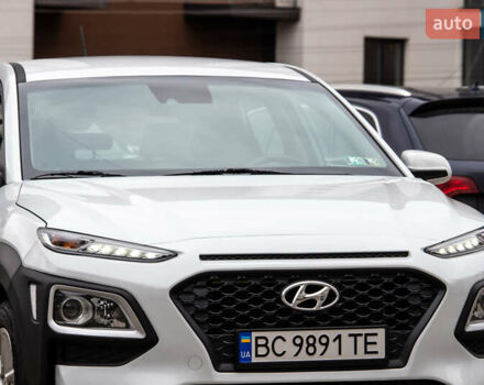Белый Хендай Kona, объемом двигателя 2 л и пробегом 98 тыс. км за 15200 $, фото 3 на Automoto.ua