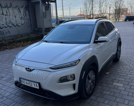 Белый Хендай Kona, объемом двигателя 0 л и пробегом 97 тыс. км за 16800 $, фото 5 на Automoto.ua