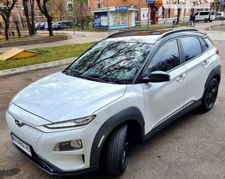 Білий Хендай Kona, об'ємом двигуна 0 л та пробігом 96 тис. км за 15900 $, фото 2 на Automoto.ua