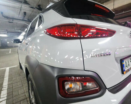 Белый Хендай Kona, объемом двигателя 0 л и пробегом 109 тыс. км за 17900 $, фото 9 на Automoto.ua