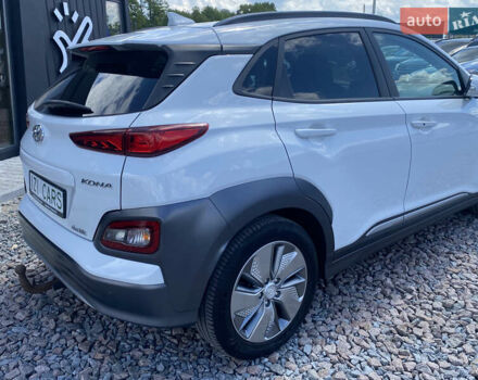 Белый Хендай Kona, объемом двигателя 0 л и пробегом 112 тыс. км за 17900 $, фото 10 на Automoto.ua
