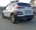 Белый Хендай Kona, объемом двигателя 0 л и пробегом 98 тыс. км за 17900 $, фото 2 на Automoto.ua