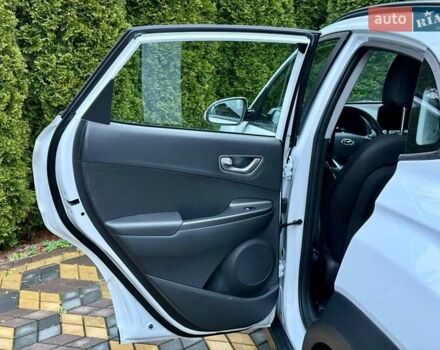 Белый Хендай Kona, объемом двигателя 0 л и пробегом 15 тыс. км за 16700 $, фото 22 на Automoto.ua