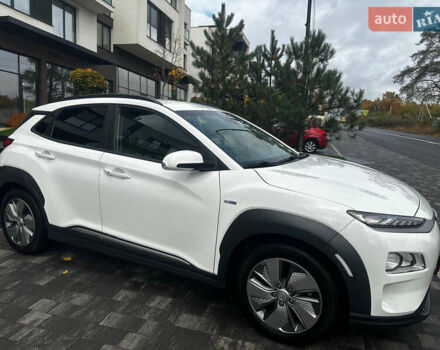 Белый Хендай Kona, объемом двигателя 0 л и пробегом 130 тыс. км за 19200 $, фото 8 на Automoto.ua