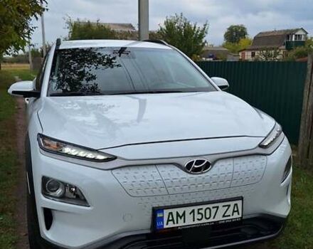 Белый Хендай Kona, объемом двигателя 0 л и пробегом 55 тыс. км за 16500 $, фото 13 на Automoto.ua