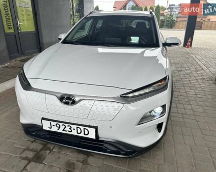 Белый Хендай Kona, объемом двигателя 0 л и пробегом 74 тыс. км за 19500 $, фото 7 на Automoto.ua