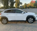 Белый Хендай Kona, объемом двигателя 0 л и пробегом 112 тыс. км за 18000 $, фото 2 на Automoto.ua