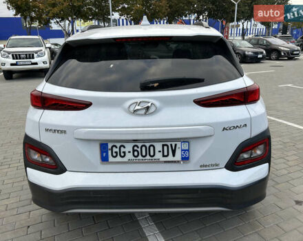 Хендай Kona 2020 в Днепре (Днепропетровске) на Automoto.ua Белый Хендай Kona, объемом двигателя 0 л и пробегом 57 тыс. км за 14900 $, фото 3 на Automoto.ua
