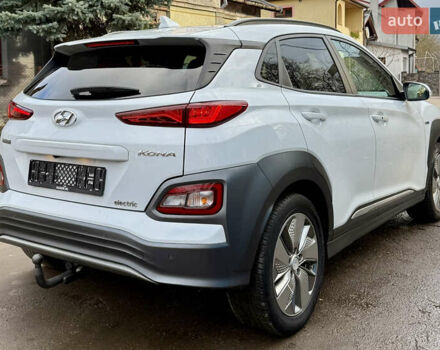Білий Хендай Kona, об'ємом двигуна 0 л та пробігом 125 тис. км за 16999 $, фото 14 на Automoto.ua
