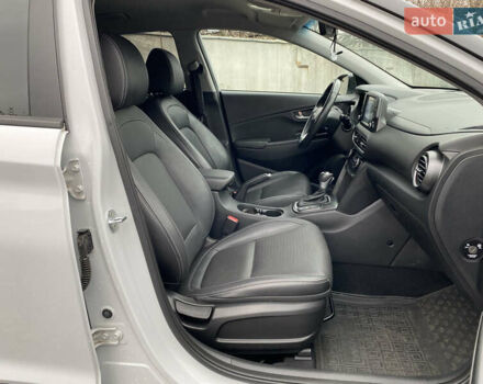 Белый Хендай Kona, объемом двигателя 1.59 л и пробегом 43 тыс. км за 20490 $, фото 14 на Automoto.ua