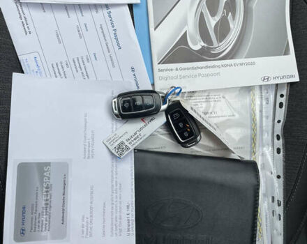 Білий Хендай Kona, об'ємом двигуна 0 л та пробігом 110 тис. км за 17300 $, фото 2 на Automoto.ua