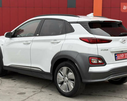 Белый Хендай Kona, объемом двигателя 0 л и пробегом 70 тыс. км за 16950 $, фото 16 на Automoto.ua