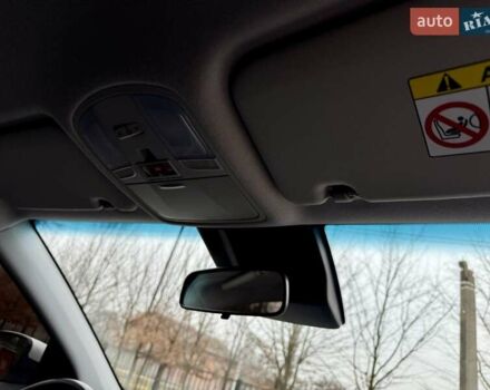 Белый Хендай Kona, объемом двигателя 0 л и пробегом 115 тыс. км за 17250 $, фото 81 на Automoto.ua