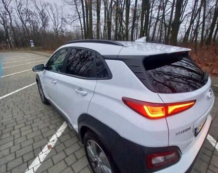 Білий Хендай Kona, об'ємом двигуна 0 л та пробігом 93 тис. км за 18950 $, фото 27 на Automoto.ua