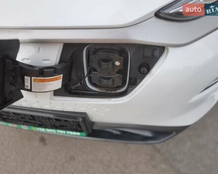 Белый Хендай Kona, объемом двигателя 0 л и пробегом 129 тыс. км за 17777 $, фото 23 на Automoto.ua