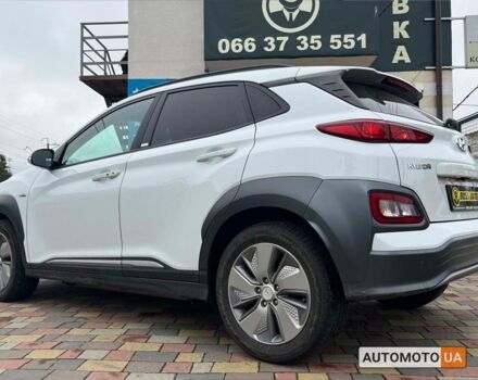 Білий Хендай Kona, об'ємом двигуна 39 л та пробігом 46 тис. км за 16999 $, фото 4 на Automoto.ua