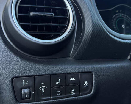 Білий Хендай Kona, об'ємом двигуна 0 л та пробігом 92 тис. км за 17200 $, фото 30 на Automoto.ua