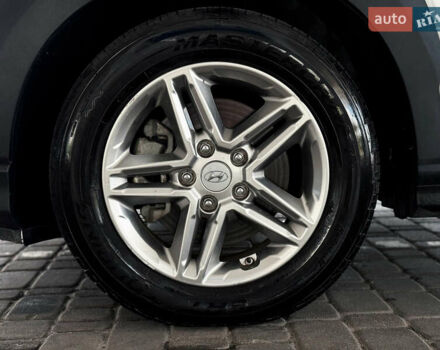 Белый Хендай Kona, объемом двигателя 2 л и пробегом 115 тыс. км за 15700 $, фото 8 на Automoto.ua