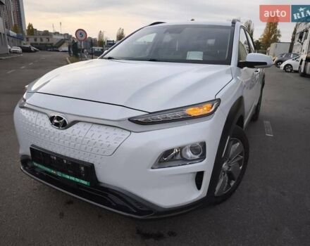 Белый Хендай Kona, объемом двигателя 0 л и пробегом 129 тыс. км за 17777 $, фото 19 на Automoto.ua
