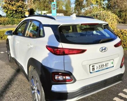 Білий Хендай Kona, об'ємом двигуна 0 л та пробігом 149 тис. км за 17000 $, фото 9 на Automoto.ua