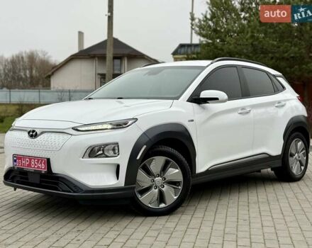 Белый Хендай Kona, объемом двигателя 0 л и пробегом 115 тыс. км за 17250 $, фото 8 на Automoto.ua